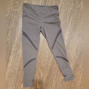 Mono B Size Large Women's Yoga Leggings with Gray netting stripes